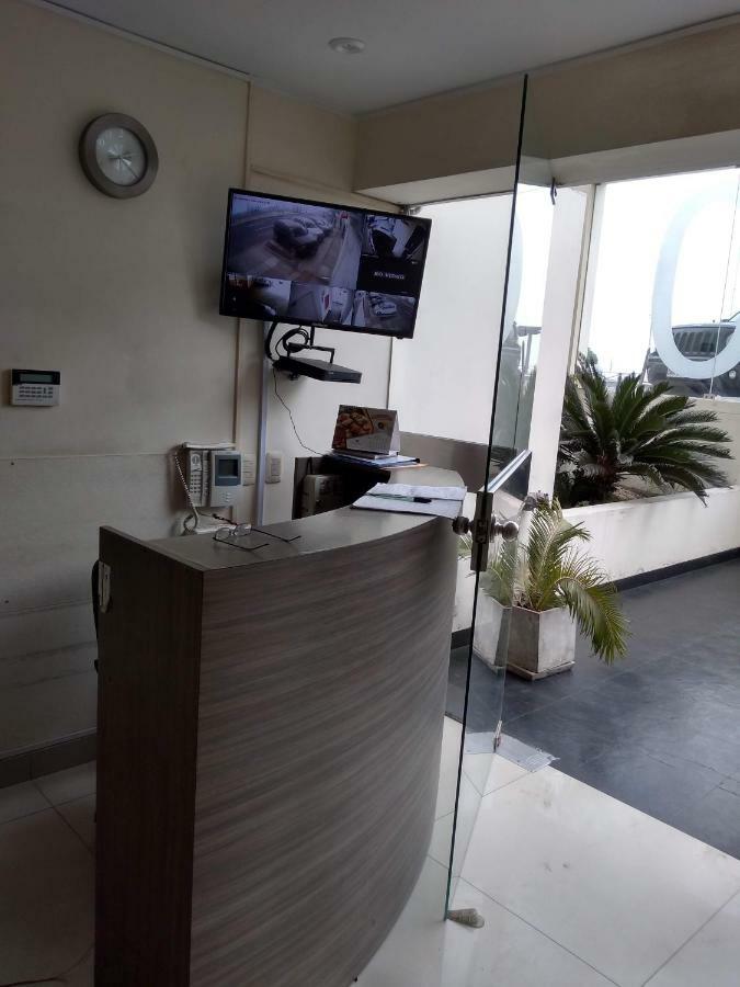 Beachfront Condo San Miguel Lima Bagian luar foto